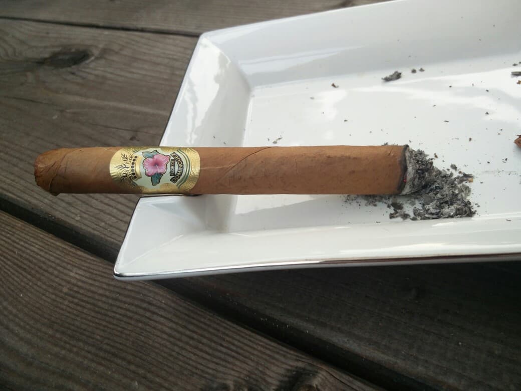 Bundles (by Victor Sinclair) Connecticut Robusto