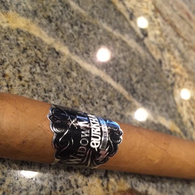 Widow Maker Maduro XO