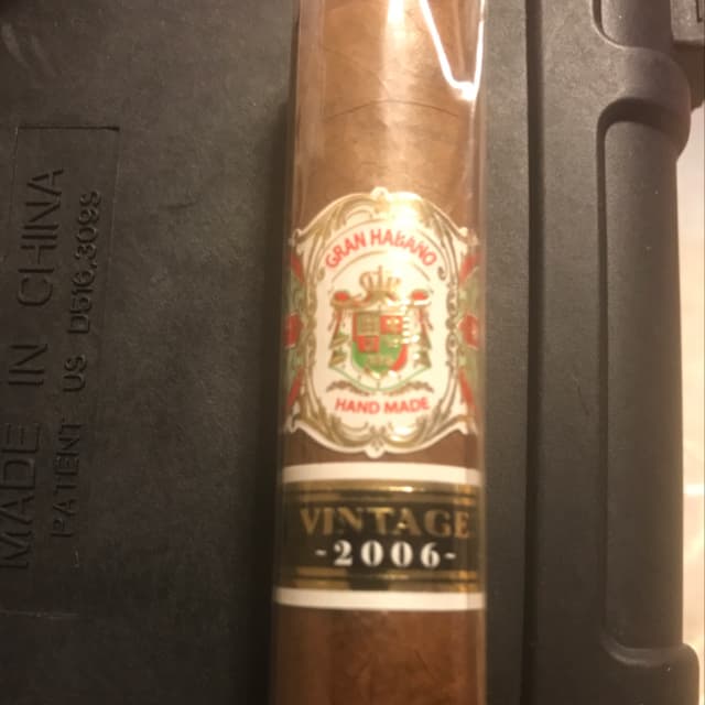 Vintage 2006 Robusto