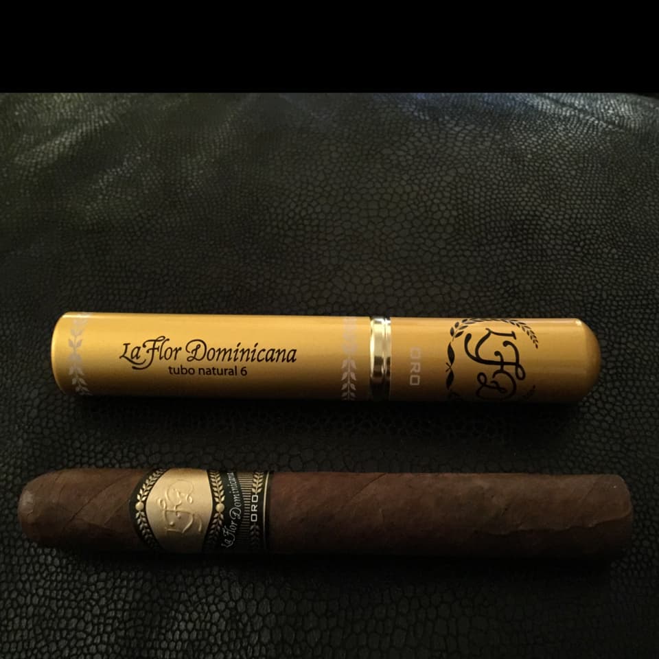 Oro Tubo No.6 Maduro