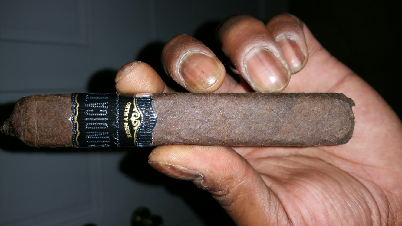 Affinity Robusto