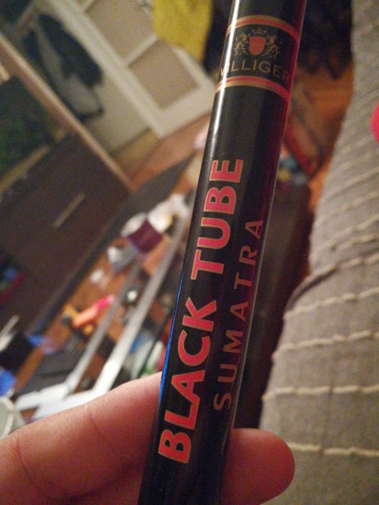 Black Tube (Sumatra)
