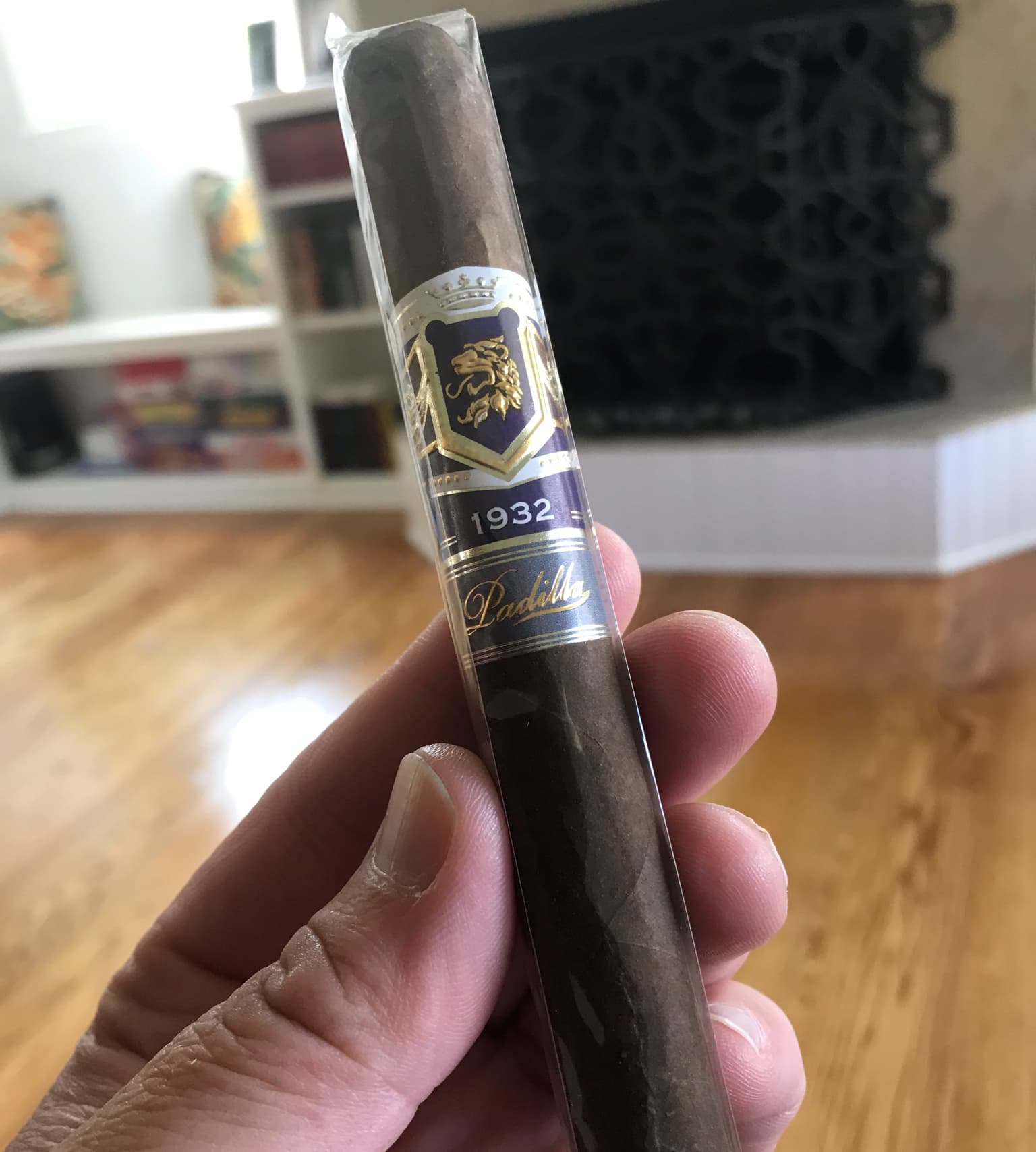 1932 Privada Cigar Club Exclusive ~ Corona